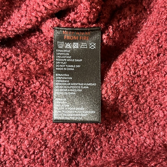 Urban Outfitters Rosie Cozy Oversized V-Neck Sweater Women’s M Burgundy - Picture 7 of 13